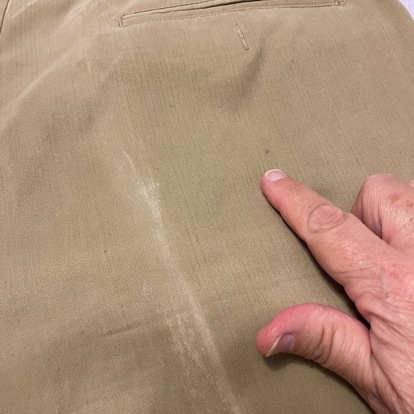 80% SILK MEN’S 36 SHORTS Tommy Bahama Beige Pleated Bermuda Shorts CHECK ISSUES - Picture 11 of 14